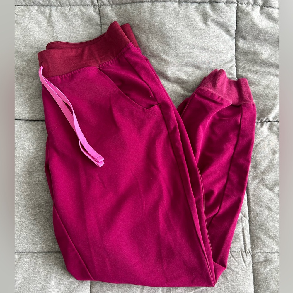 FIGS Women’s Zamora Jogger - Dark Magenta (SP)